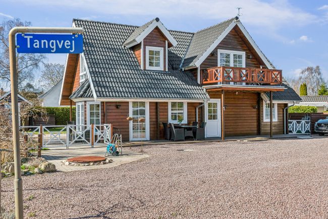 Tangvej 1, Sandvig, 4735 Mern